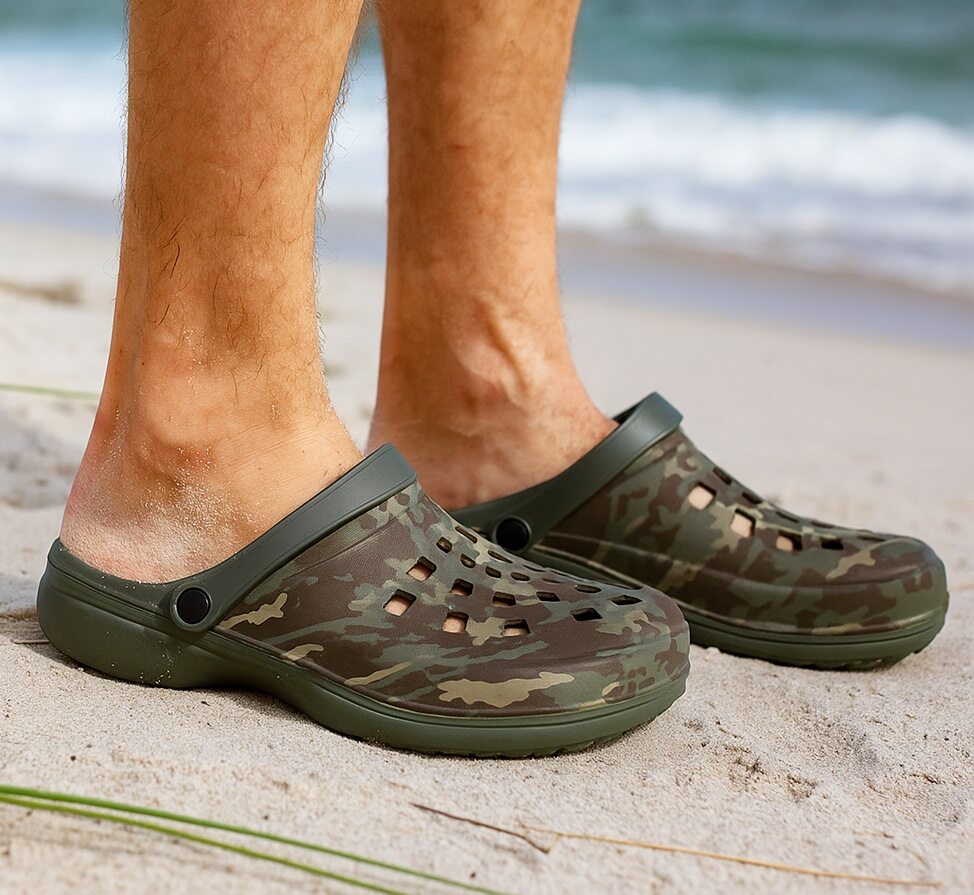 Mens Clogs Lightweight EVA Garden Breathable Slip On Beach Hospital Nurse Kitchen Water Shoes Mules House Shoes Sandals Green Camo