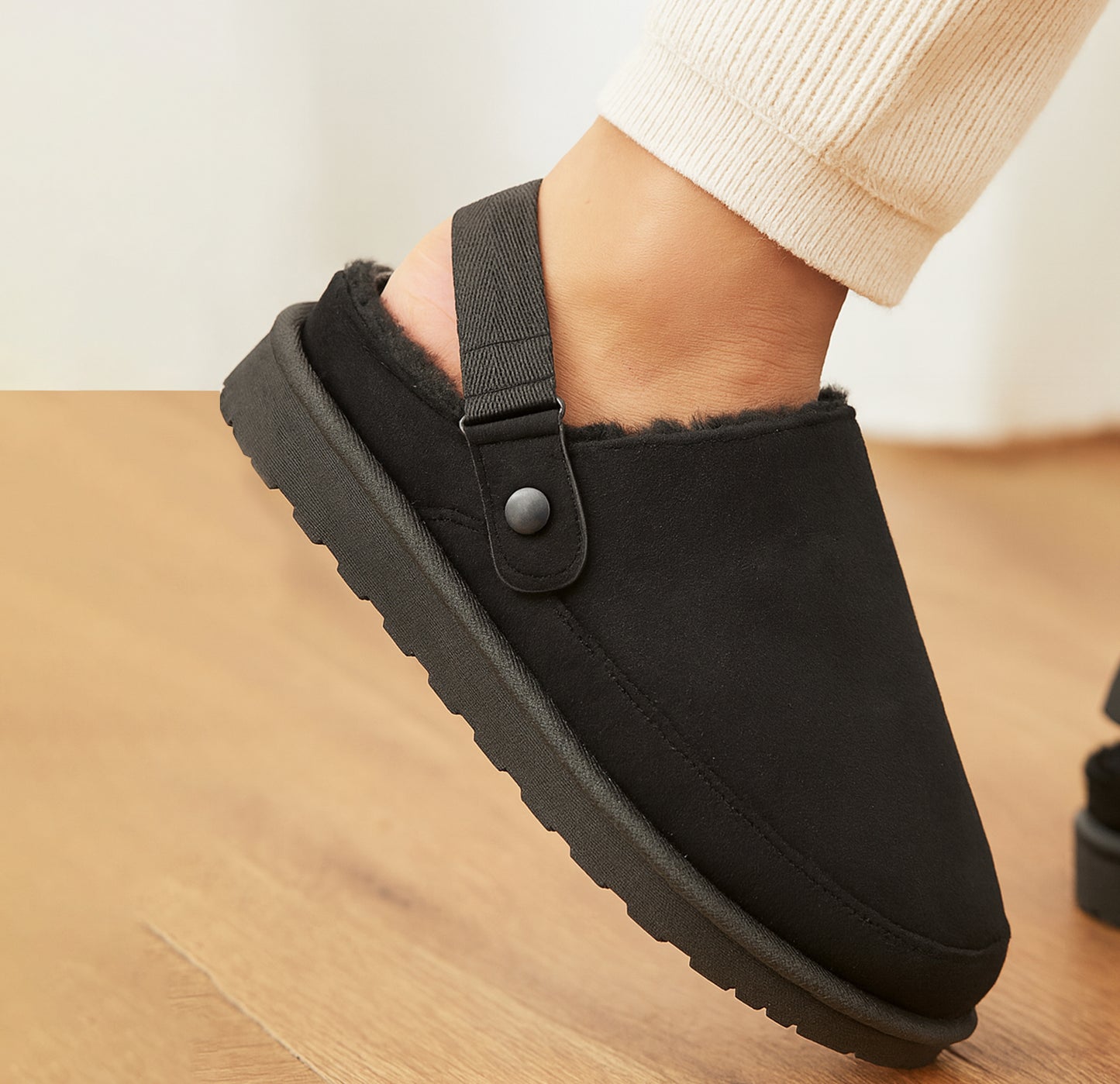 Womens Warm Slippers Black Faux Suede Fur Lined Clogs Adjustable Strap Slip On Mules Ladies Faux Suede Winter Cosy Indoor House Shoes