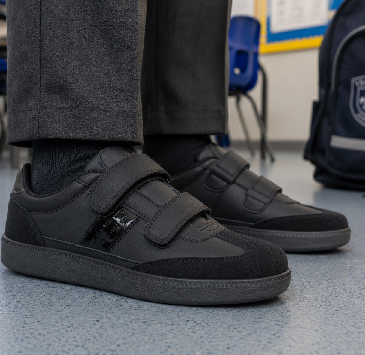 Boys Black Touch Fasten Trainers Kids Youth School Shoes Easy Fasten Slip On Sneakers Smart Uniform Sports Trainer Pumps Shoe