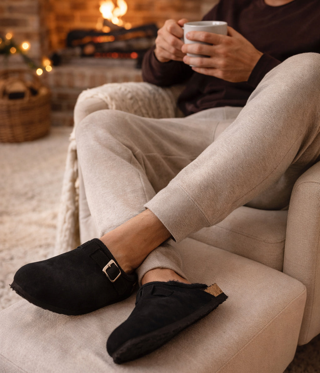 Mens Winter Slippers Faux Fur Lined Suede Clogs Slip On Adjustable Buckle Cork Footbed Backless Mules Houseshoes Slippers