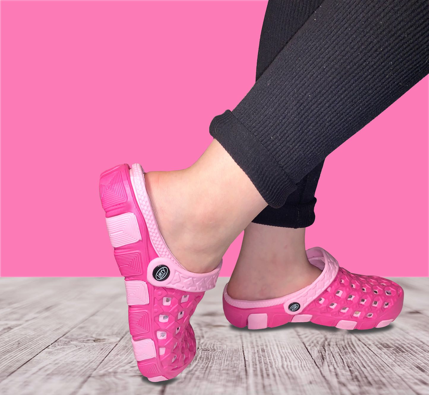 Womens Clogs Lightweight Fuchsia Pink EVA Breathable Beach Summer Sandals Ladies Garden Hospital Shower Pool Shoes