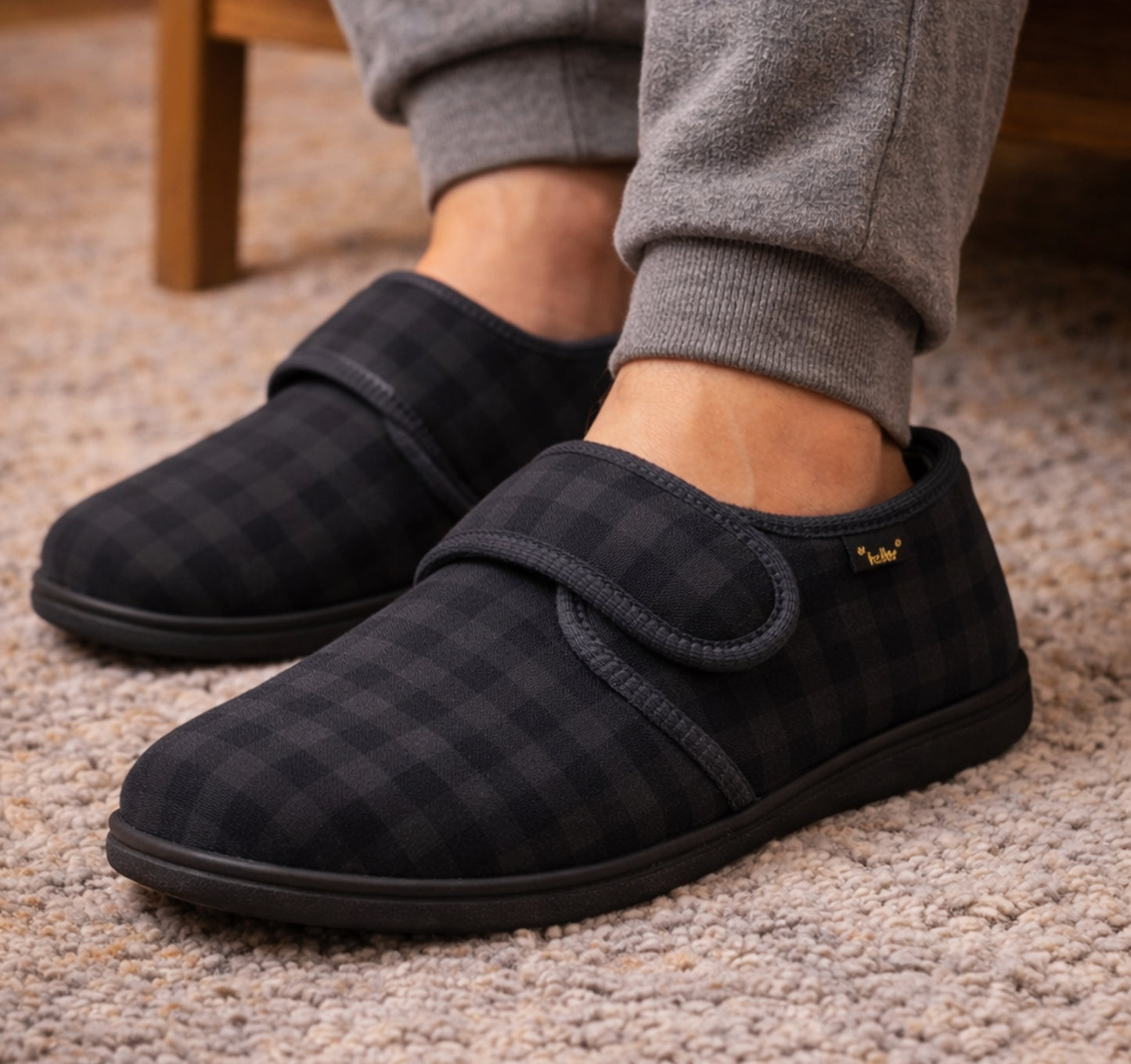Mens Slippers Check Faux Fur Lined Thermal Wide Open Touch Fasten Straps House Shoes Grey