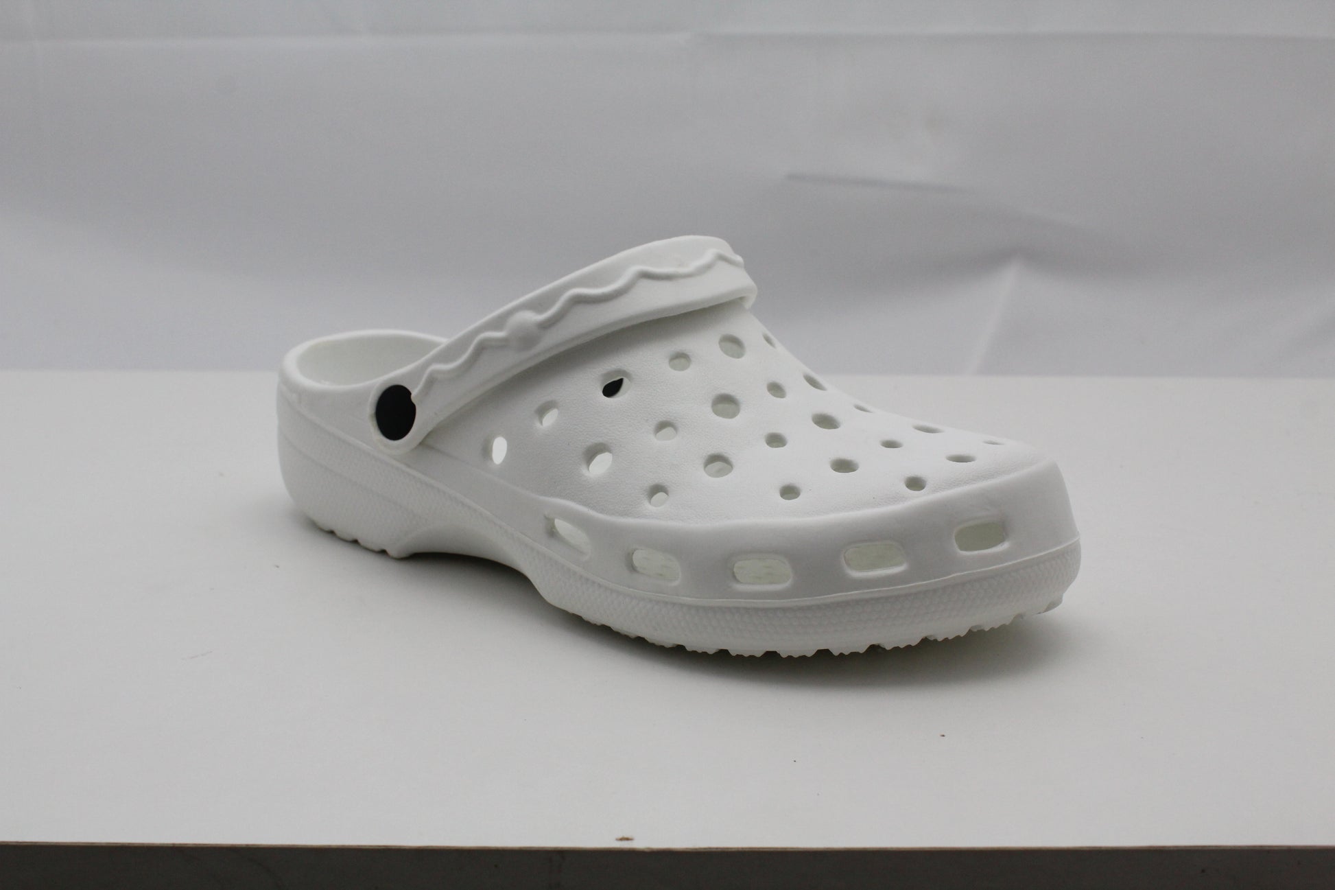 Womens Clogs Lightweight White EVA Breathable Beach Summer Sandals Ladies Garden Hospital Shower Pool Shoes