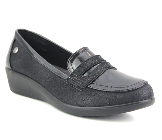 AJH20366 Womens Black Patent Smart Casual Loafers in Black